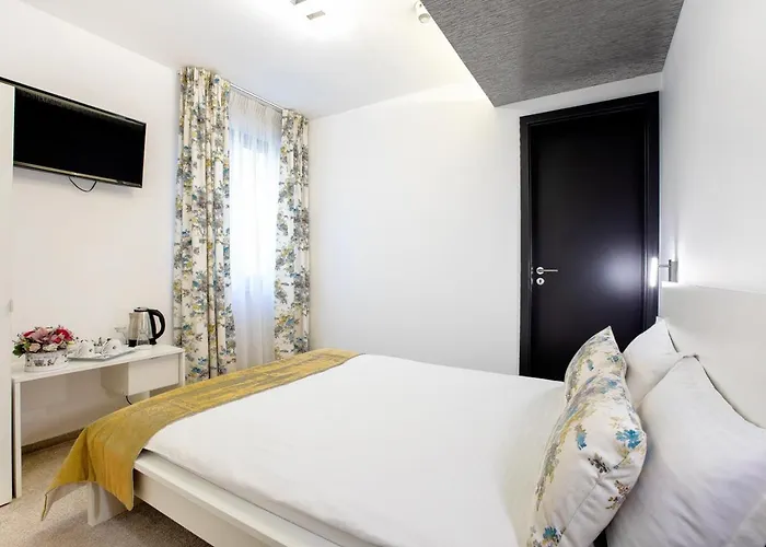 Romana Center Apartment *